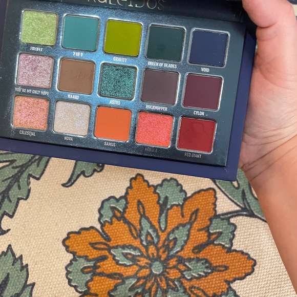 Kaleidos Club Nebula x Angela Nyquist colllab with rare Special Edition Box - Picture 6 of 6